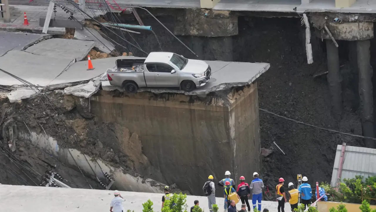 Bangkok Road Collapse