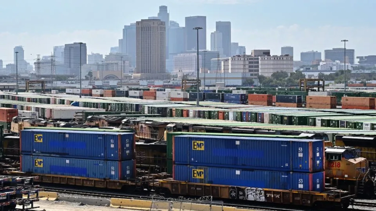 Trump Announces 100 Percent Tariff on Imported Drugs Starting October 1