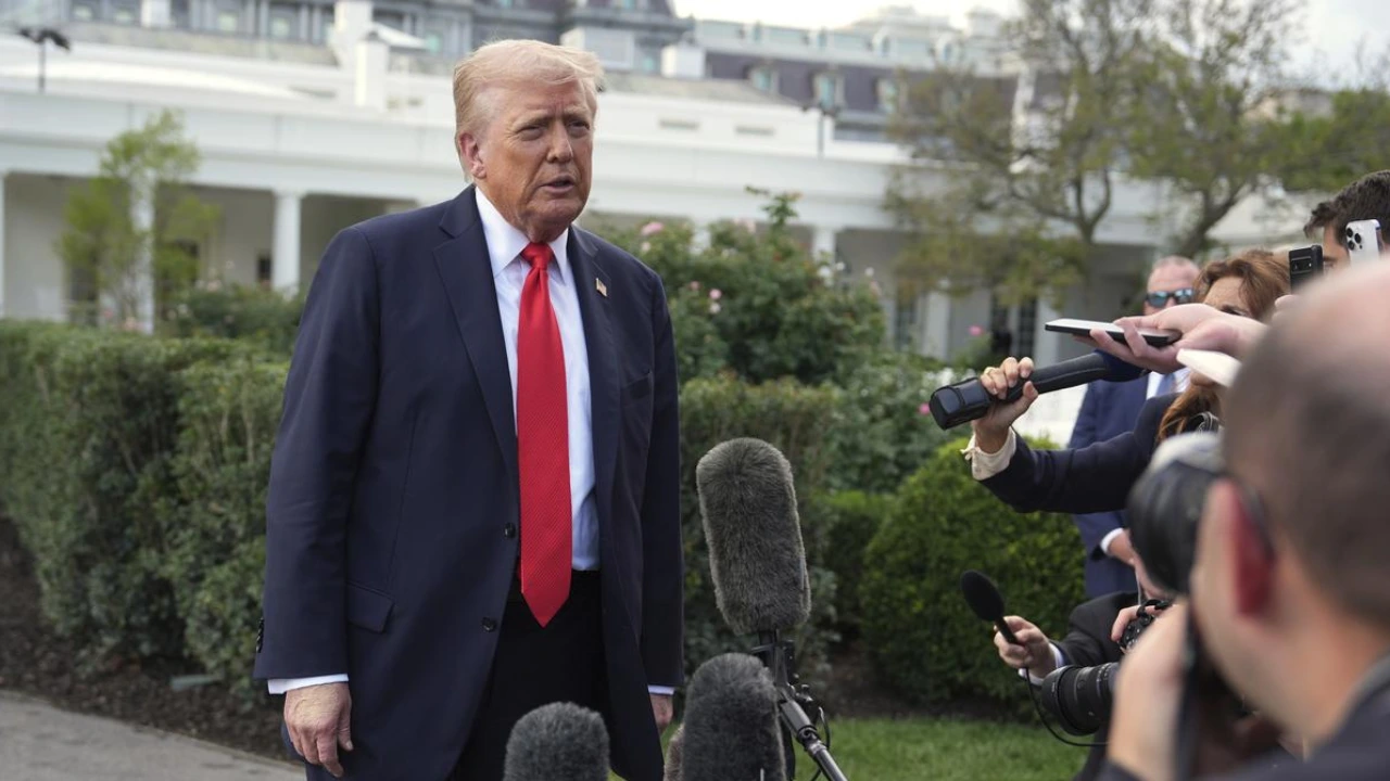 Trump Demands NATO Quit Russian Oil, Hits China with Tariff Threat